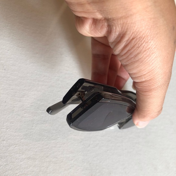 Sunglass - Picture 5 of 8